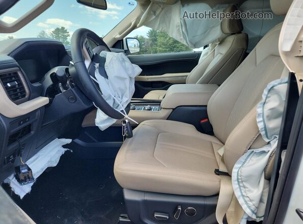 1FMJK2A81REB06239 2024 FORD EXPEDITION White Widok wnętrza z przodu