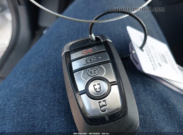 1FMJU1J8XSEA09101 2025 FORD EXPEDITION White წინა პანელის ხედი