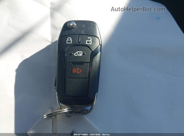 1FMZK1C85LKB25170 2020 FORD PASSENGER White Widok deski rozdzielczej