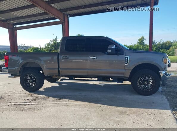 1FT7W2B6XJEC87295 2018 FORD F250 Brown Vista interior trasera