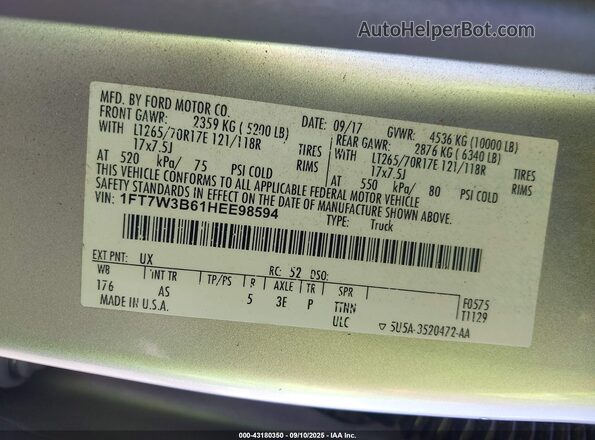 1FT7W3B61HEE98594 2017 FORD F350 Серебряный Вид подкапотного пространства