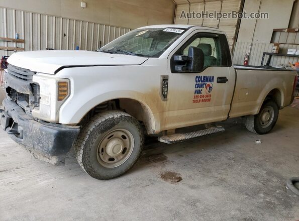 1FTBF2A69JEC25849 2018 FORD F250 White Vista tres cuartos delantera izquierda