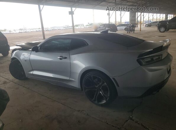 1G1FE1R78J0116283 2018 CHEVROLET CAMARO Silver Tył lewy