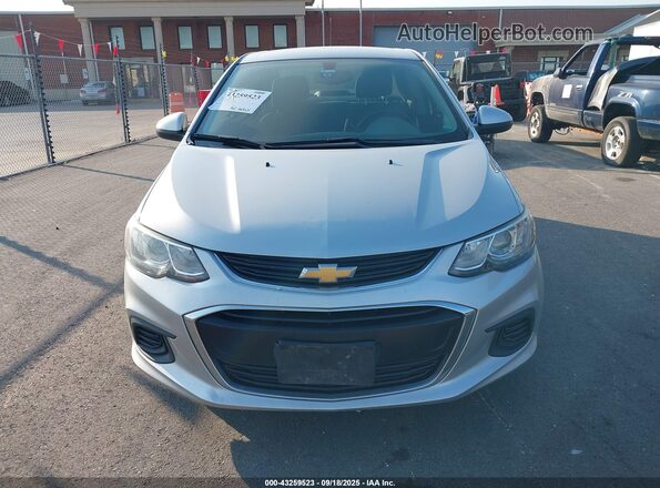 1G1JB5SH5J4120636 2018 CHEVROLET SONIC Silver წინა ხედი