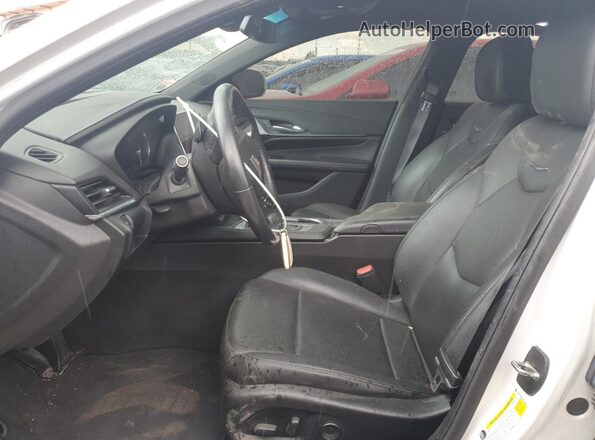 1G6DF5RK9M0134628 2021 CADILLAC CT4 Белый Вид салона спереди