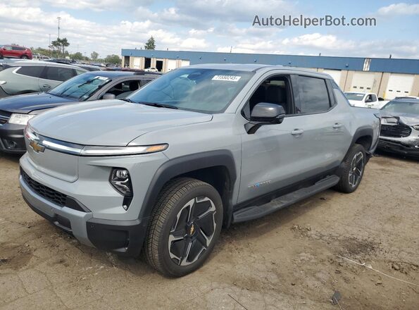 1GC10ZED8TU402401 2026 CHEVROLET SILVERADO Silver Առջևի ձախ երեք քառորդ տեսարան