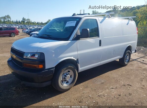 1GCWGAFP2R1174904 2024 CHEVROLET EXPRESS White Przód lewy