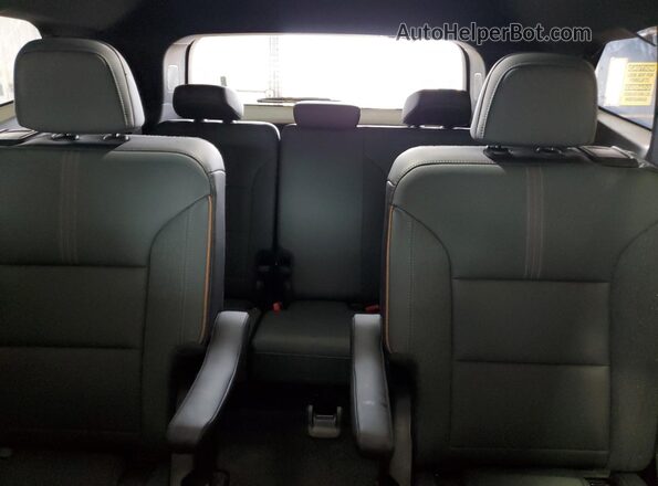 1GKENPRSXSJ218923 2025 GMC ACADIA White Rear seats view