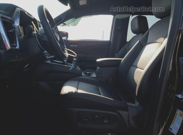 1GTP6BEK4R1295677 2024 GMC CANYON Black Front interior view