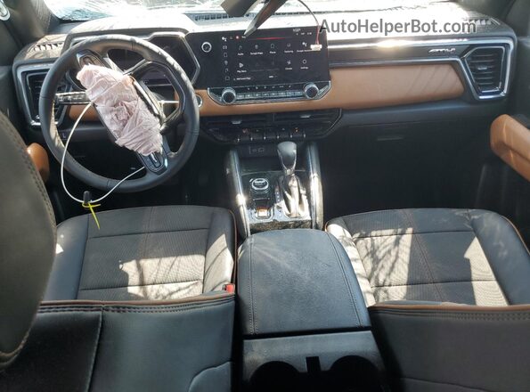 1GTP6DEK8P1267955 2023 GMC CANYON White Widok deski rozdzielczej