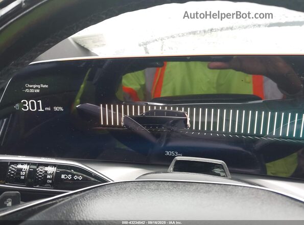 1GYC3NML6TZ701772 2026 CADILLAC VISTIQ Черный Вид задних сидений