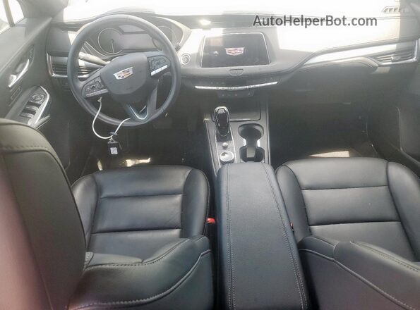 1GYFZCR40MF005400 2021 CADILLAC XT4 Gray Widok deski rozdzielczej