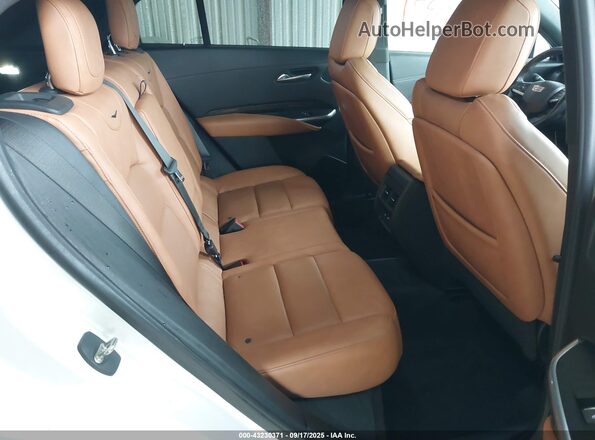 1GYFZDR40MF011378 2021 CADILLAC XT4 Белый Вид наклейки с VIN-кодом