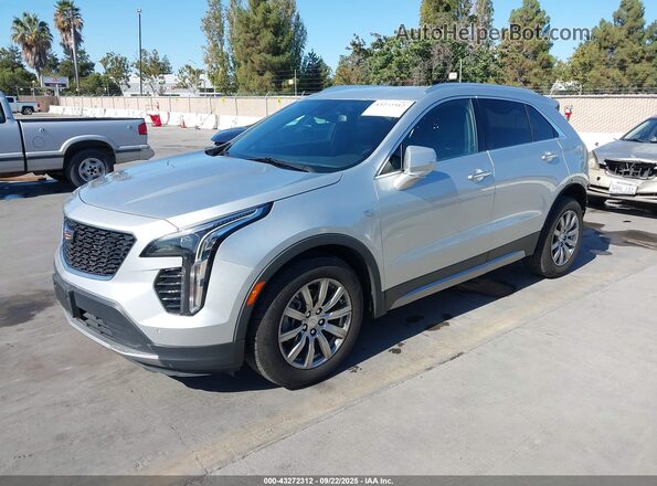 1GYFZDR47NF134712 2022 CADILLAC XT4 Silver Przód lewy