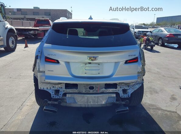 1GYFZDR47NF134712 2022 CADILLAC XT4 Silver 