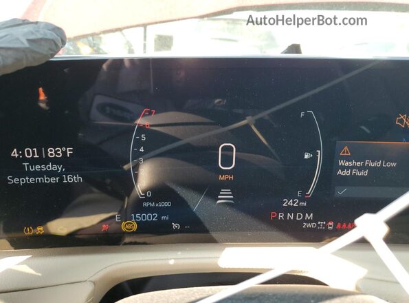 1GYFZDR4XRF140462 2024 CADILLAC XT4 Red ხელსაწყოთა პანელის ხედი