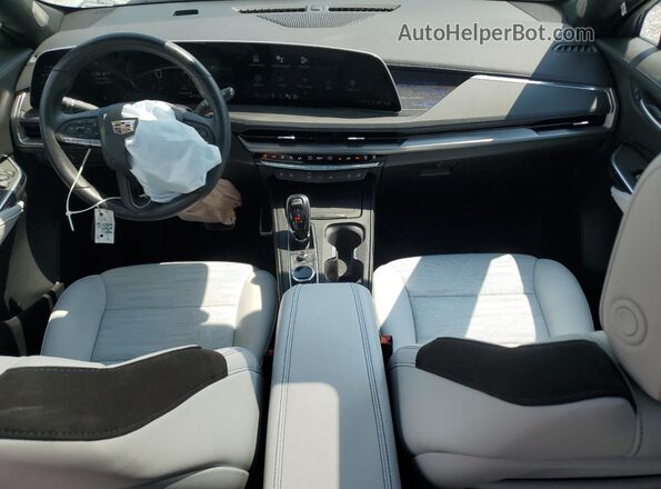 1GYFZFR47RF163449 2024 CADILLAC XT4 White Vista del salpicadero