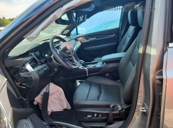 1GYKNCR45PZ191352 2023 CADILLAC XT5 Gray წინა სალონის ხედი