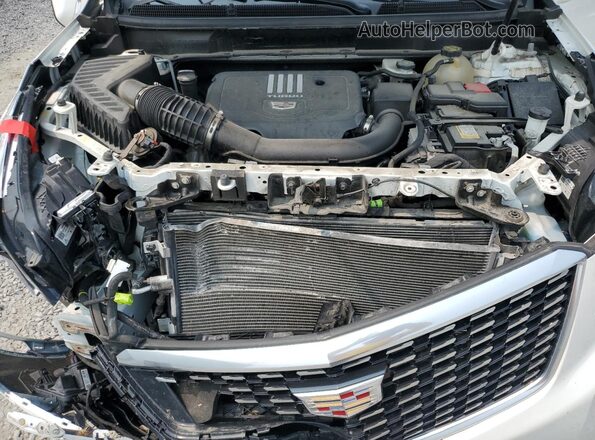 1GYKNDR47NZ109057 2022 CADILLAC XT5 White Engine compartment view