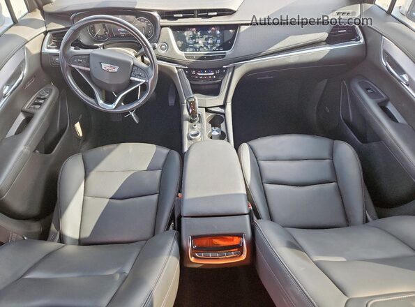 1GYKPAR47MZ146858 2021 CADILLAC OTHER Белый Вид панели приборов