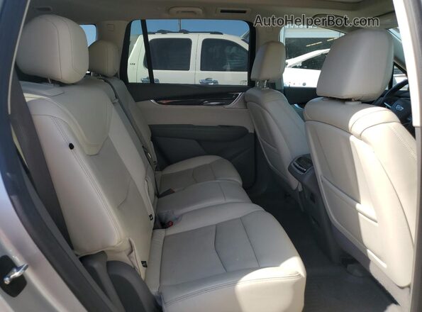 1GYKPCRS0LZ131496 2020 CADILLAC OTHER Серебряный Вид задней части салона