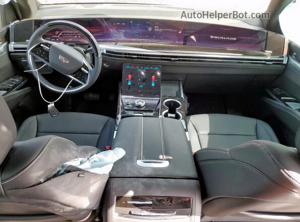 1GYS8ARL2SR227199 2025 CADILLAC ESCALADE Красный Вид панели приборов