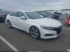 2018 Honda Accord Touring 2.0t White vin: 1HGCV2F97JA016967