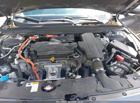 1HGCV3F47JA000732 2018 HONDA ACCORD HYBRID Gray Rear view