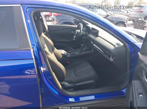 1HGCY2F59PA068436 2023 HONDA ACCORD HYBRID Синий Вид салона спереди