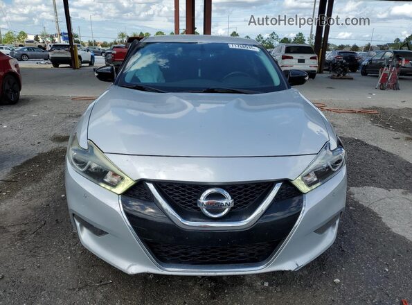 1N4AA6AP4JC360460 2018 NISSAN MAXIMA Silver Widok z przodu