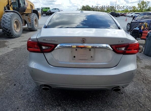 1N4AA6AP4JC360460 2018 NISSAN MAXIMA Silver Widok z tyłu