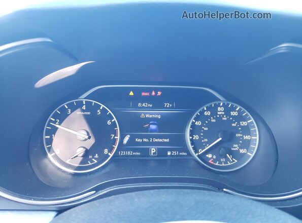 1N4AA6AP5JC369295 2018 NISSAN MAXIMA Blue Widok zestawu wskaźników