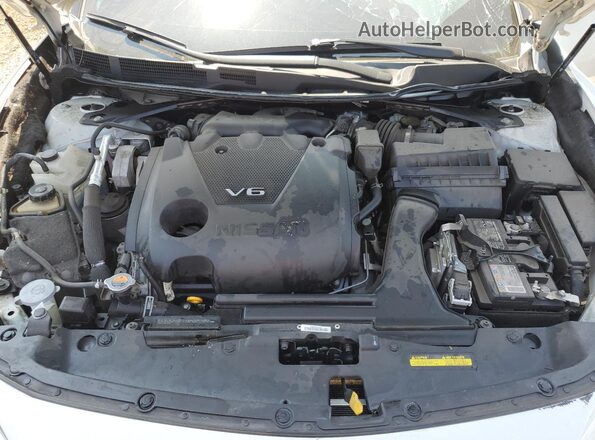 1N4AA6EV2MC509977 2021 NISSAN MAXIMA SR White Widok wnętrza z tyłu