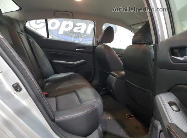 1N4BL4CV1MN391091 2021 NISSAN ALTIMA Silver Widok tylnych siedzeń