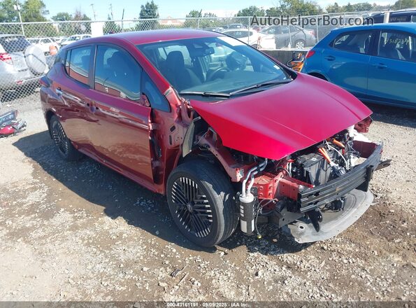 1N4CZ1CV0RC552986 2024 NISSAN LEAF Красный Передняя правая четверть