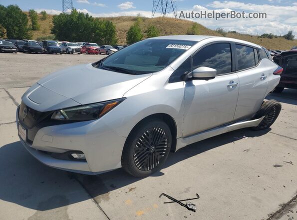 1N4CZ1CV2SC559685 2025 NISSAN LEAF Silver Przód lewy