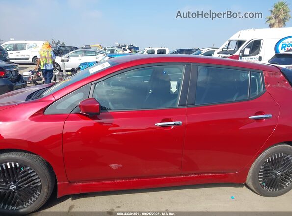 1N4CZ1CV5RC554118 2024 NISSAN LEAF Red 