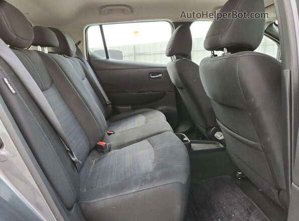 1N4CZ1CVXRC551067 2024 NISSAN LEAF Gray უკანა სავარძლების ხედი