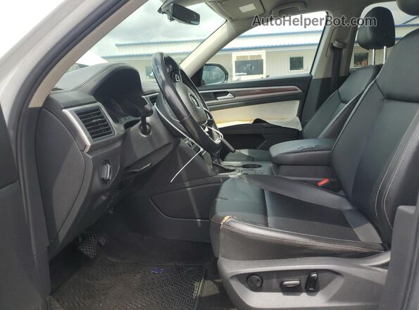 1V2DR2CA5JC578763 2018 VOLKSWAGEN ATLAS White წინა სალონის ხედი