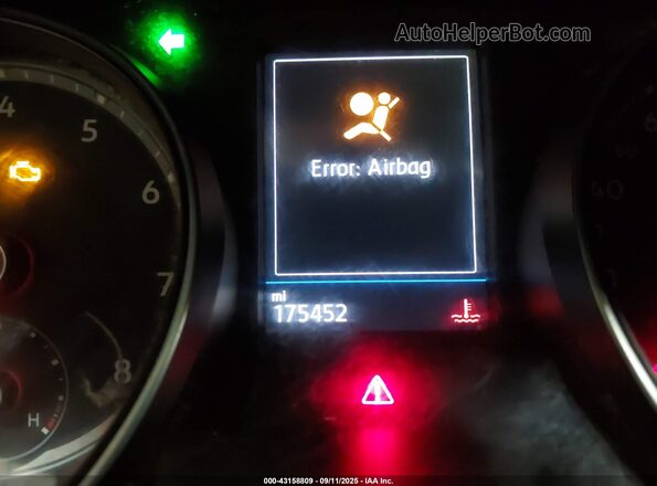 1V2KR2CA5JC528694 2018 VOLKSWAGEN ATLAS Серебряный 