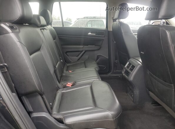 1V2LR2CA9JC517282 2018 VOLKSWAGEN ATLAS Black Widok wnętrza z tyłu