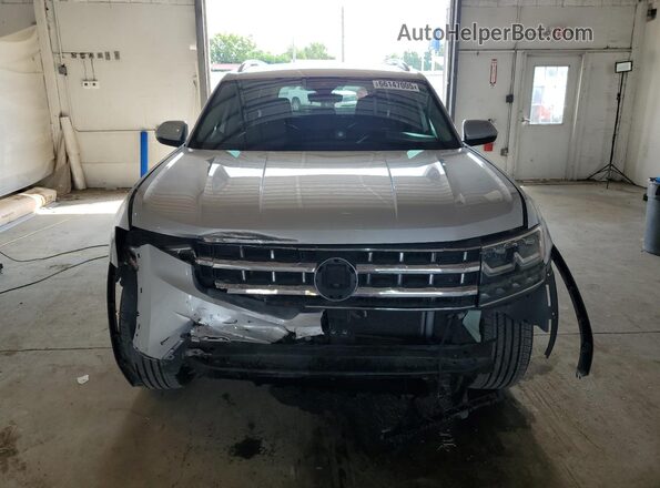 1V2MR2CA4JC573604 2018 VOLKSWAGEN ATLAS Silver Widok z przodu