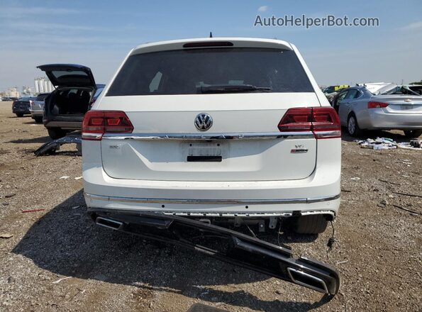 1V2RR2CA1JC565076 2018 VOLKSWAGEN ATLAS White Widok z tyłu