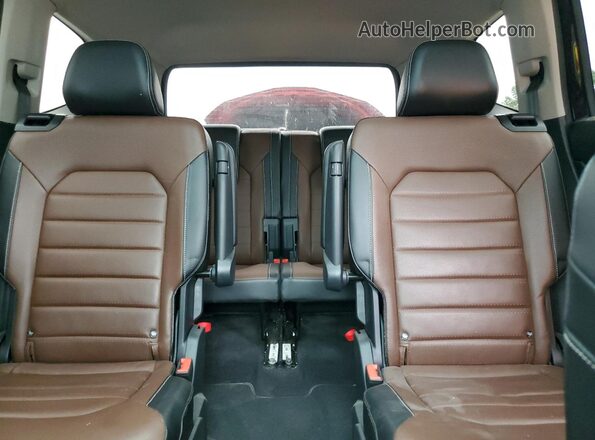 1V2TP2CAXMC587299 2021 VOLKSWAGEN ATLAS Black Widok tylnych siedzeń