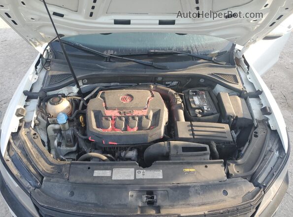1VWAA7A34JC045359 2018 VOLKSWAGEN PASSAT White Вид задньої частини салону