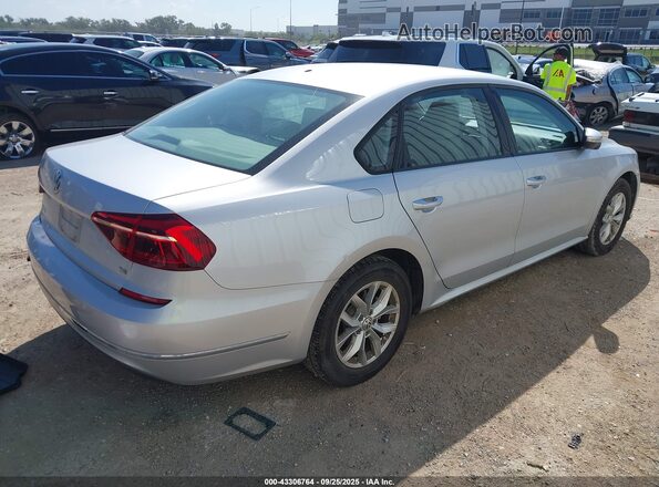 1VWAA7A39JC026029 2018 VOLKSWAGEN PASSAT Silver Rear right
