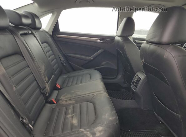 1VWCA7A39JC009398 2018 VOLKSWAGEN PASSAT Gray Widok tylnych siedzeń
