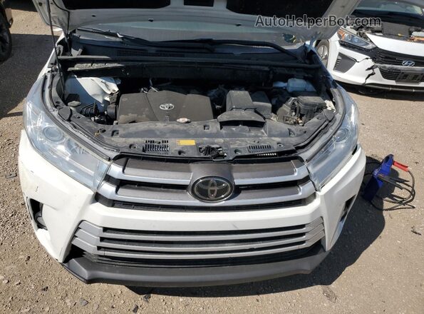 5TDJZRFH0JS878117 2018 TOYOTA HIGHLANDER White Vista del compartimento del motor