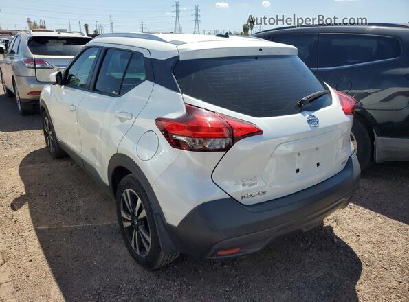 3N1CP5CU7JL500619 2018 NISSAN KICKS Белый Задняя правая четверть