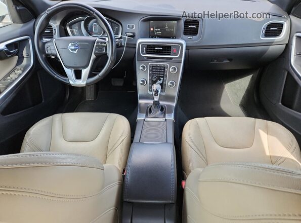 YV149MFK5G2400376 2016 VOLVO S60 White ხელსაწყოთა პანელის ხედი